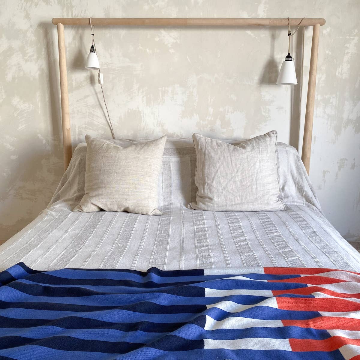 Sophie Home Ltd - Cotton Knit Throw Blanket: Studie Navy