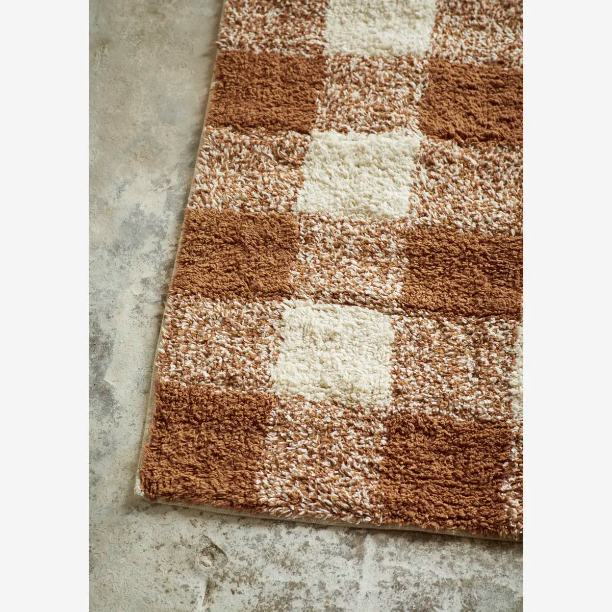 CHECKED TUFTED BATH MAT