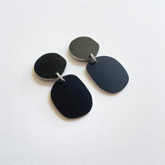 Tom Pigeon - Black Cobble Earrings
