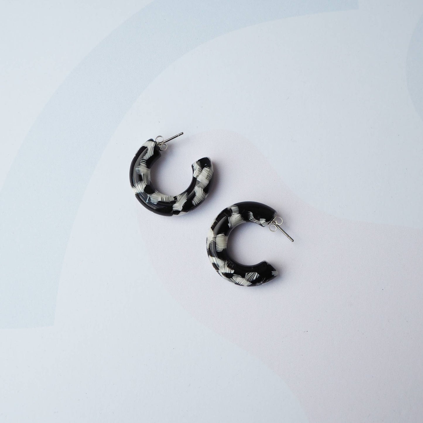 Custom Made - Pluma Round Hoop Earrings
