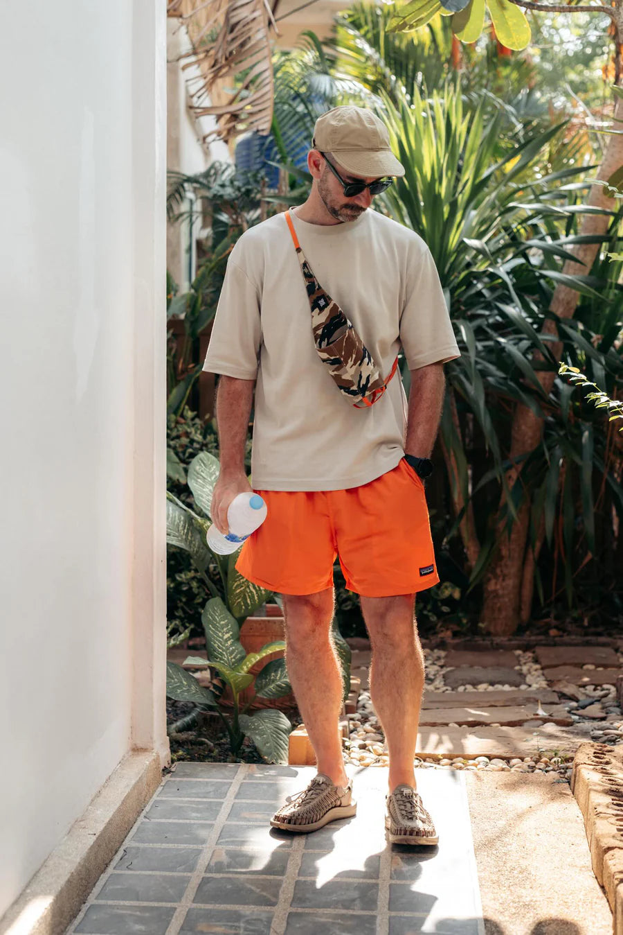 Marlon Bottle Sling Abu Dhabi Camo