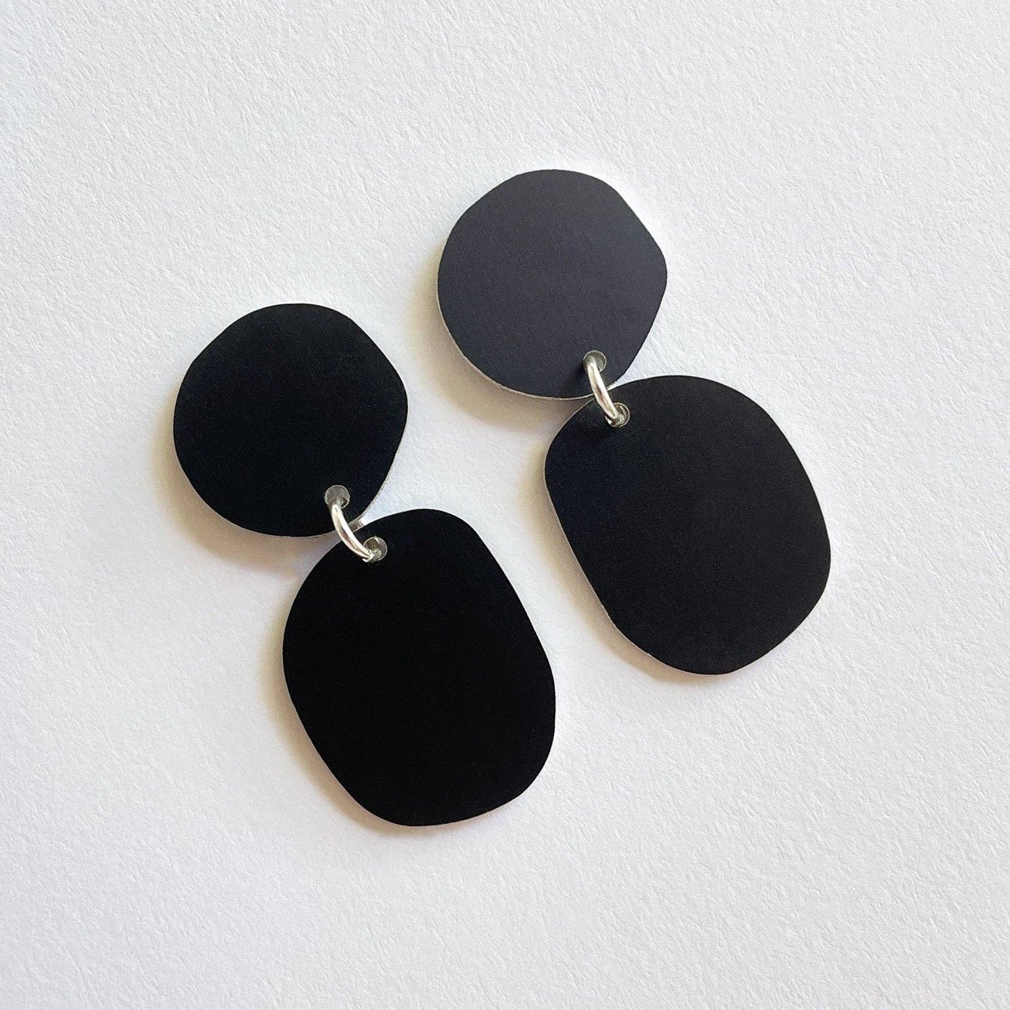 Tom Pigeon - Black Cobble Earrings