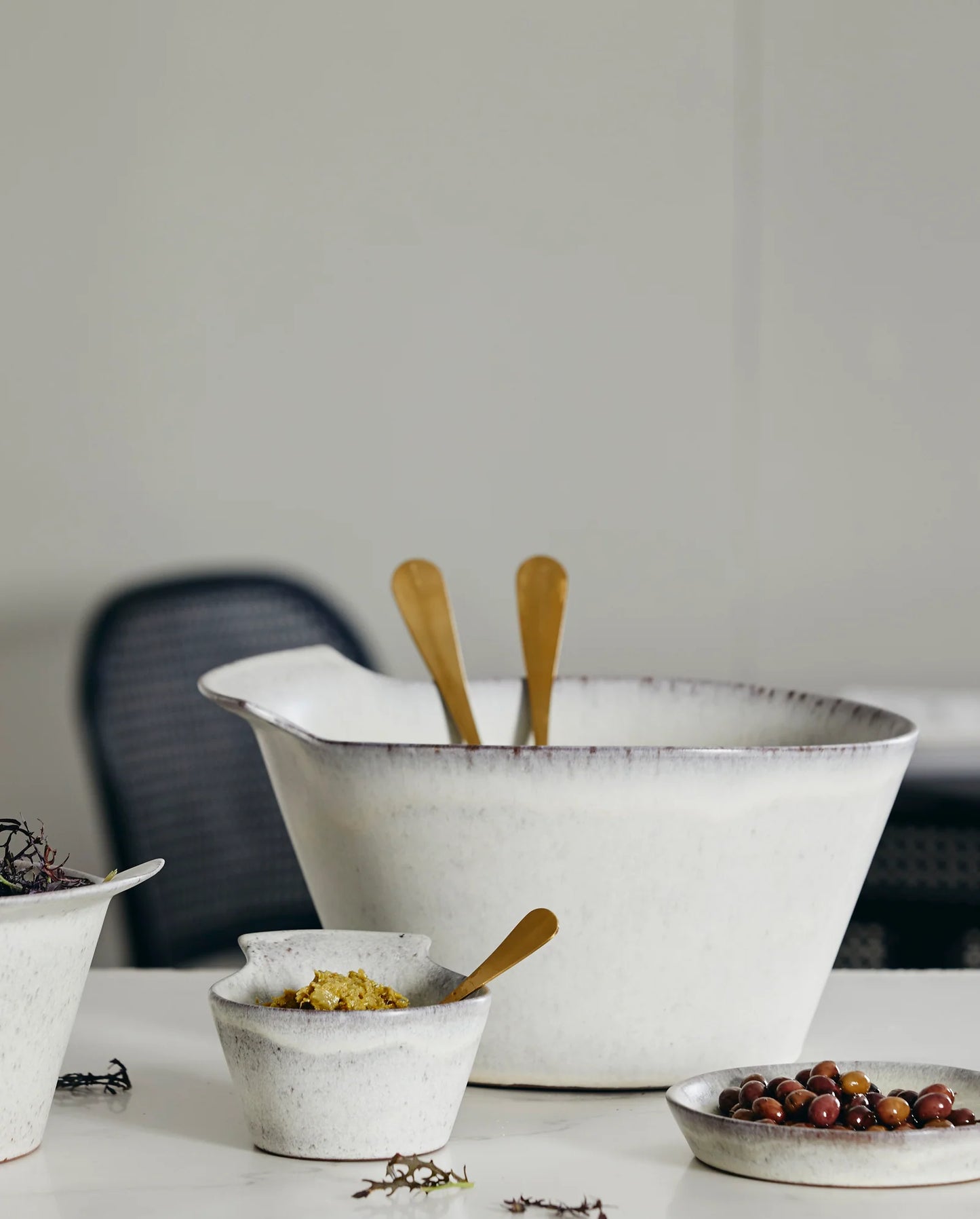 TORC CERAMIC BOWL, L, OFF WHITE GLAZE