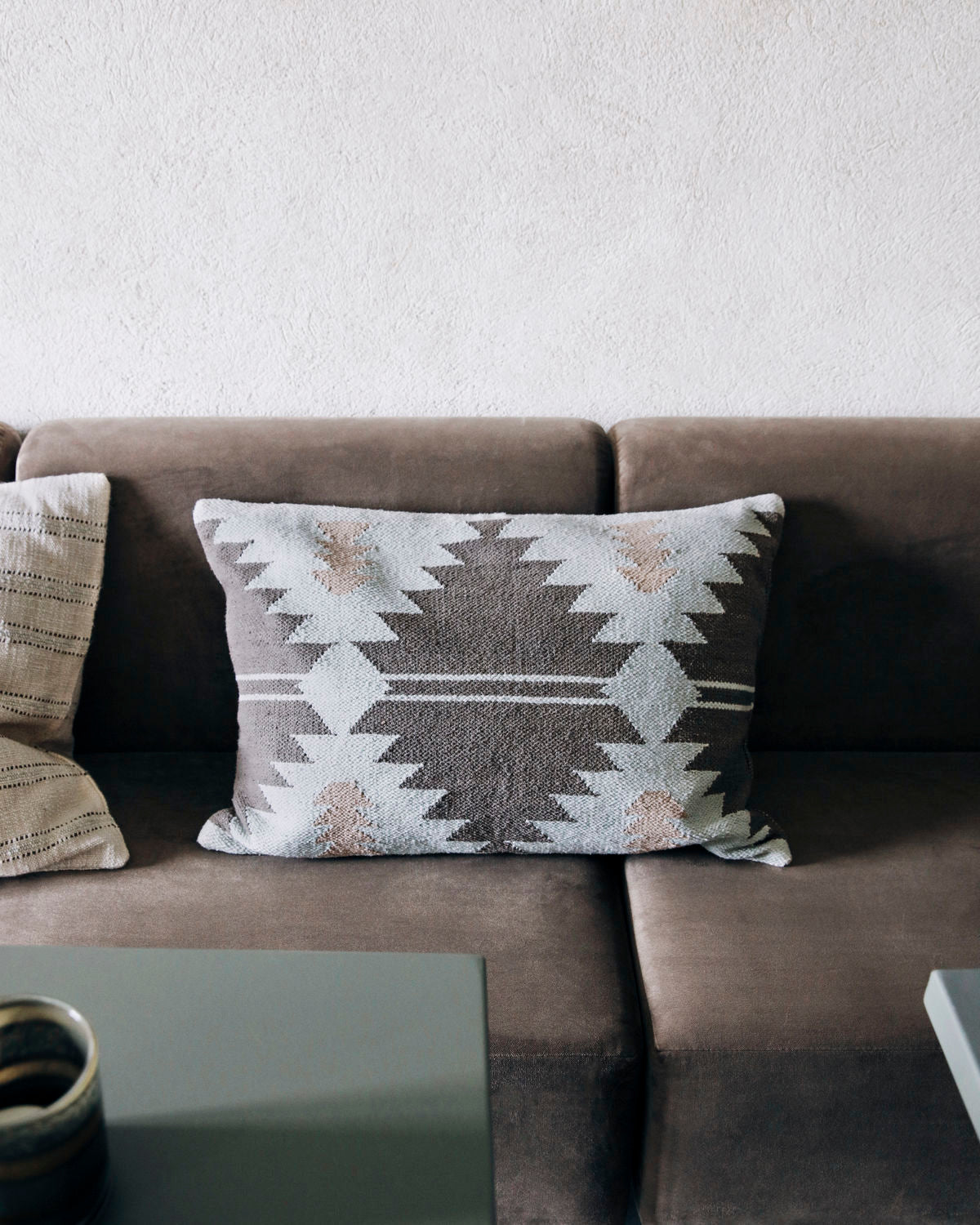 Cushion cover, Class, Brown