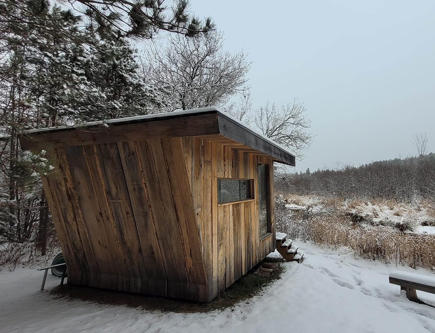 Cabin: How to Build a Retreat in the Wilderness and Learn to Live with Nature