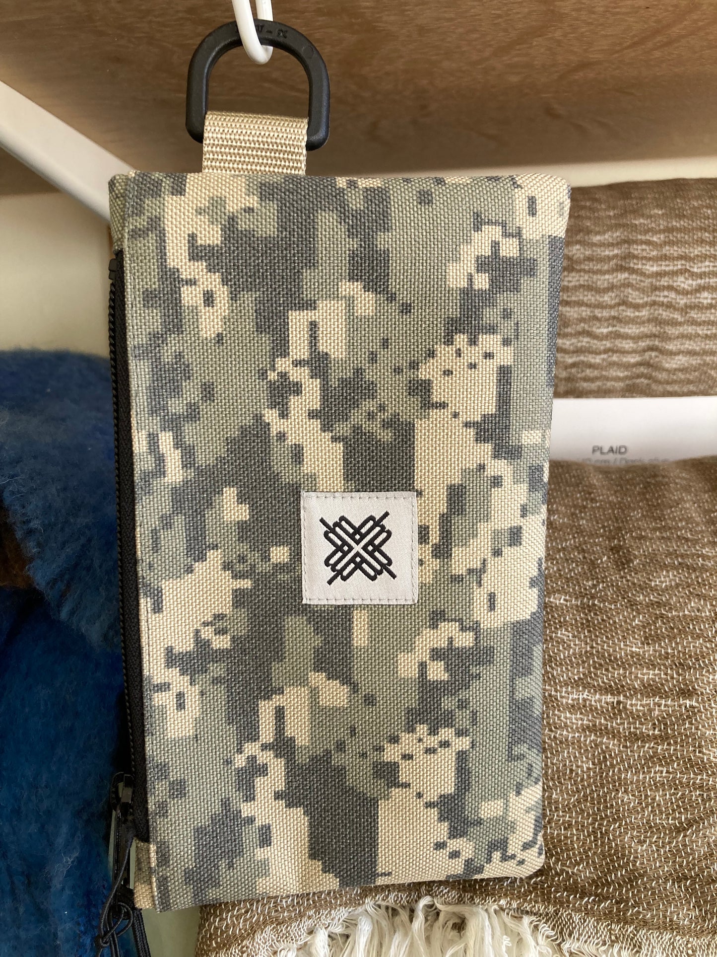 Ellis Wallet - Digital Camo