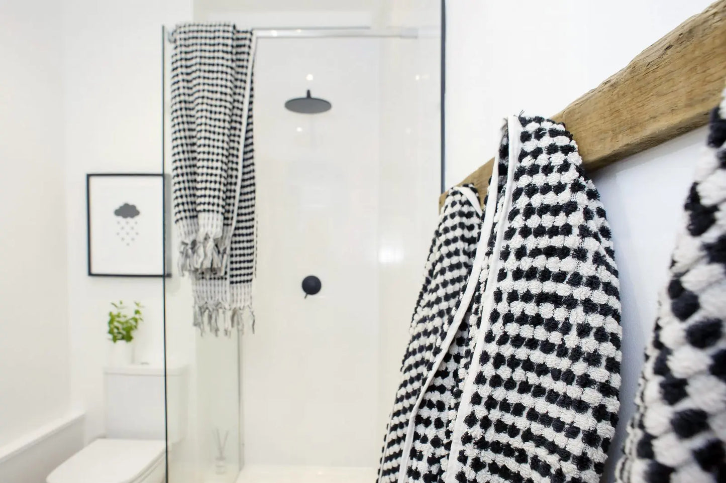 Black & White Spot Terry Bath Towel