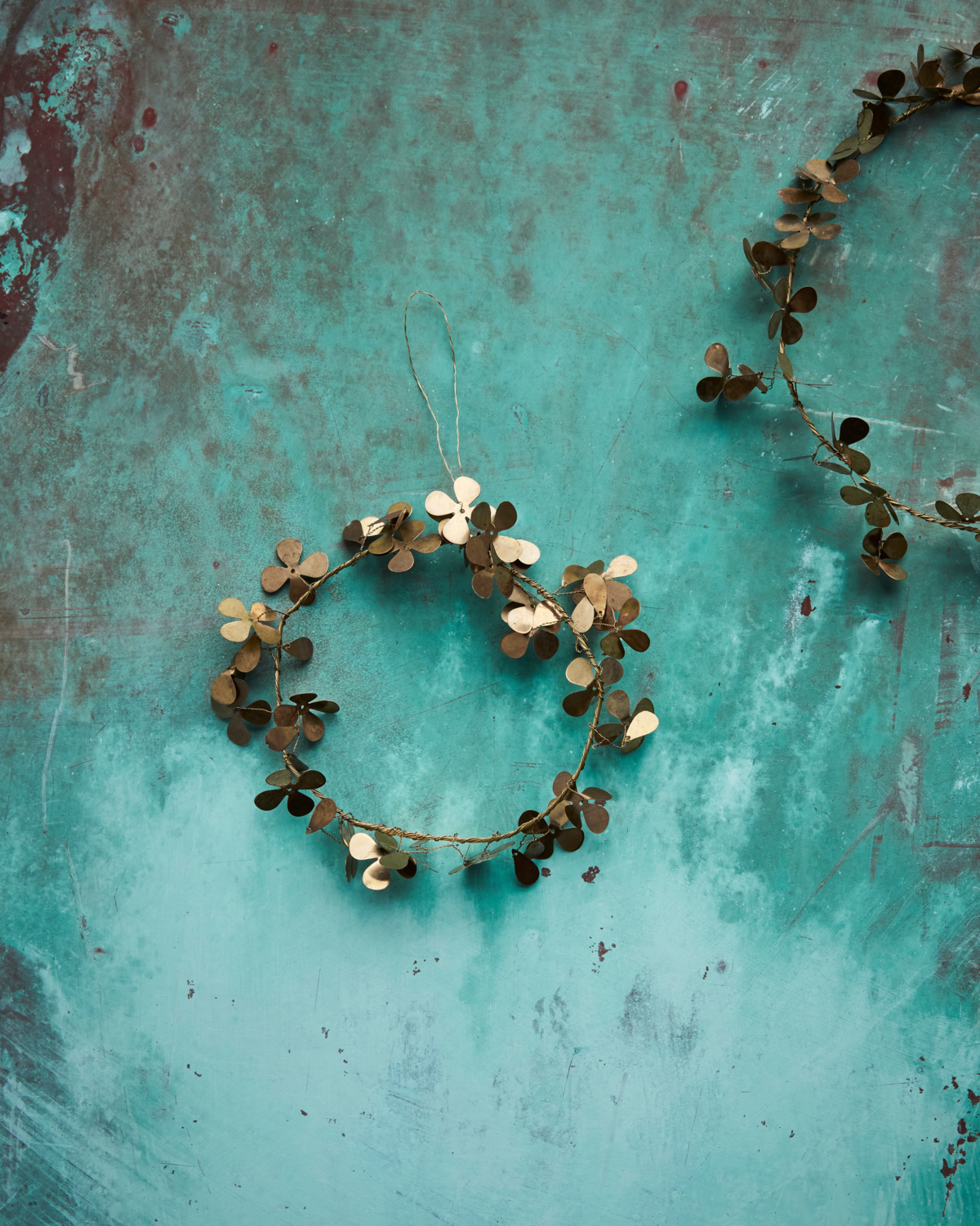 Wreath, Clover, Brass finish