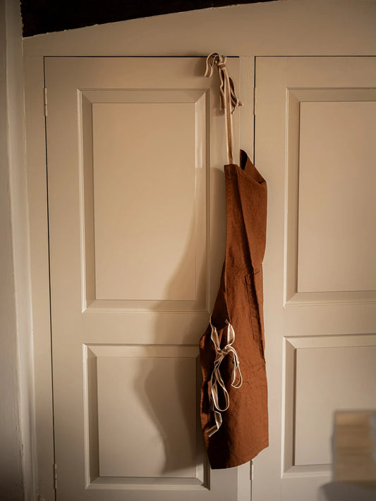 Washed Muse Apron Ginger