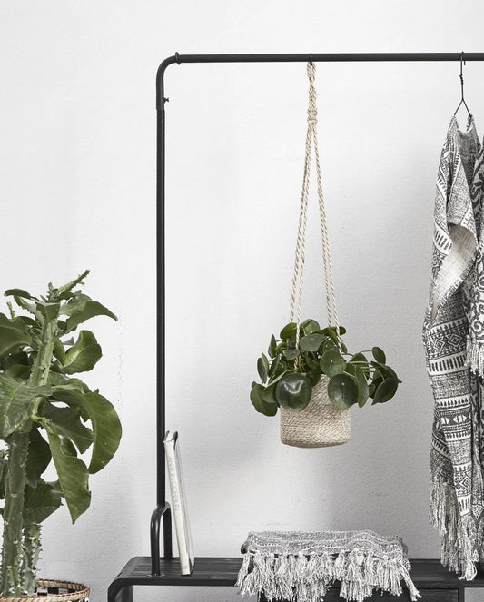 Jute hanging pot
