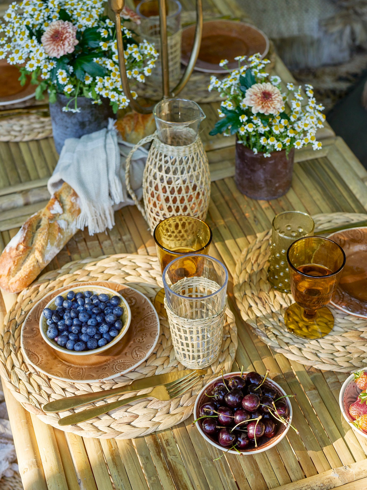 Water hyacinth placemat