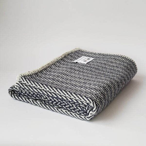 Twig blanket - Ocean and Snow