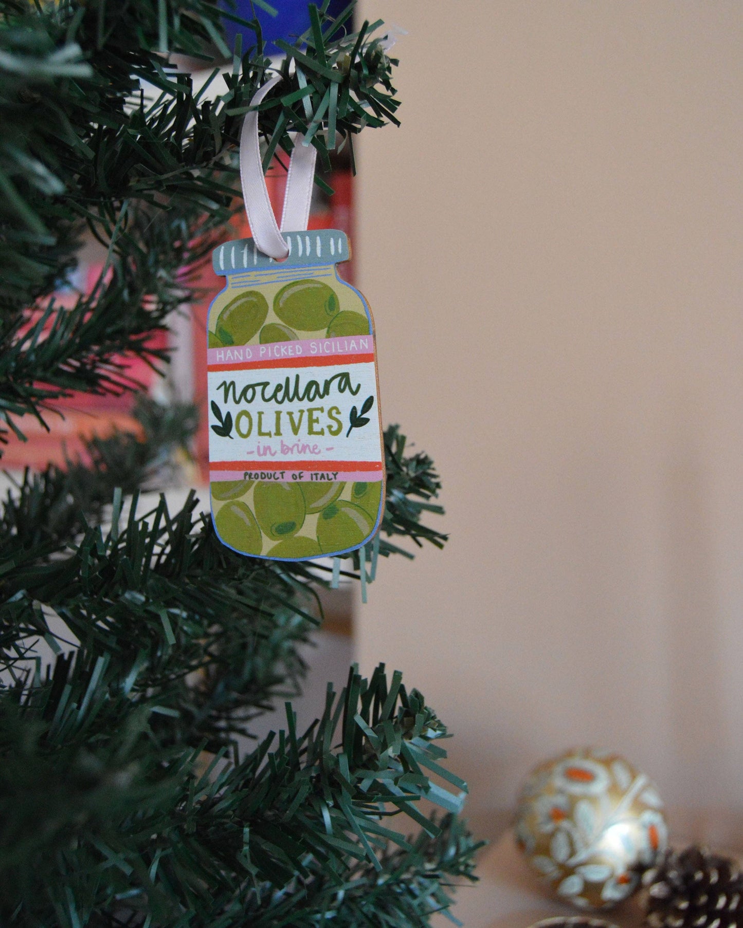 Laura Barnes Wholesale Ltd - Nocellara Olives Hanging Decoration