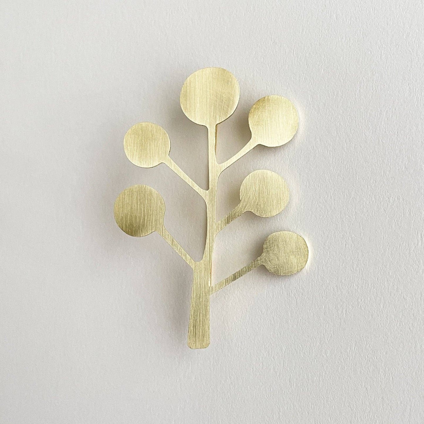 Tom Pigeon - Brass Kelp Pin