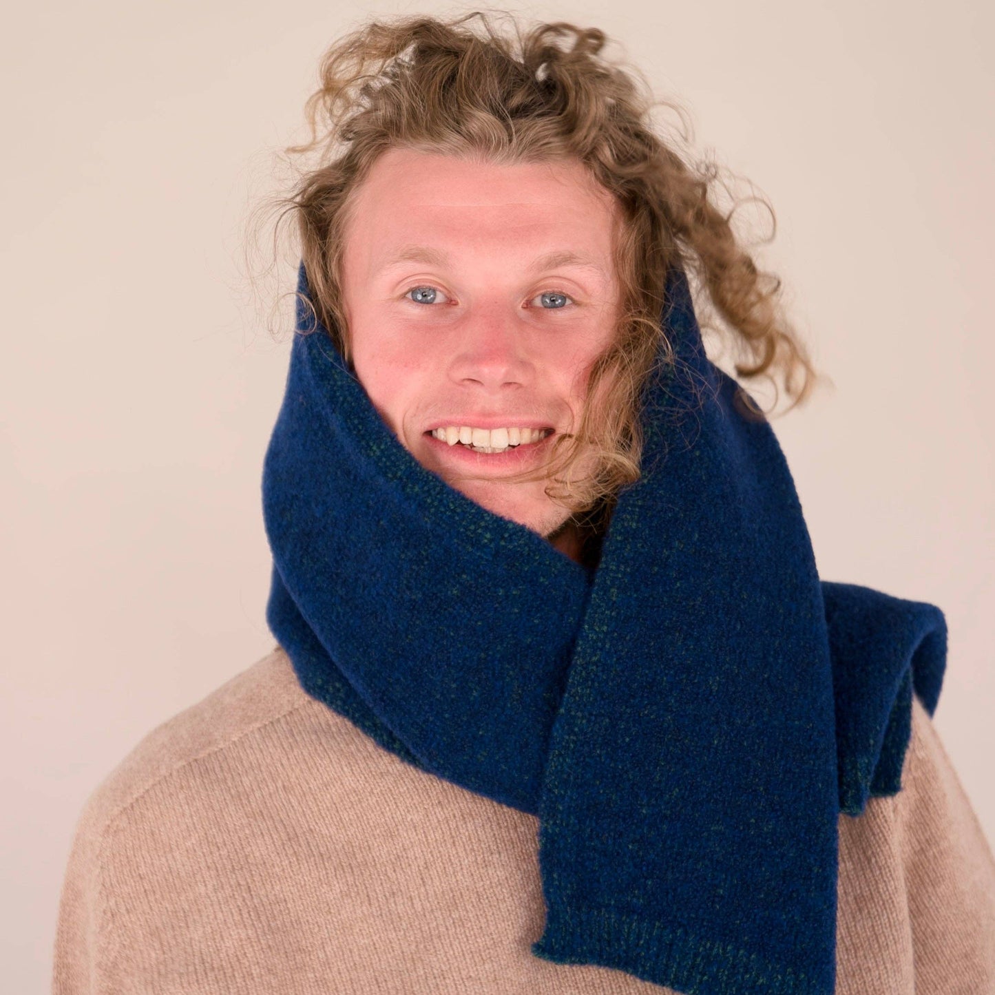 Origin Knitwear - Soufflé - Piccadilly Scarf - Peekablue