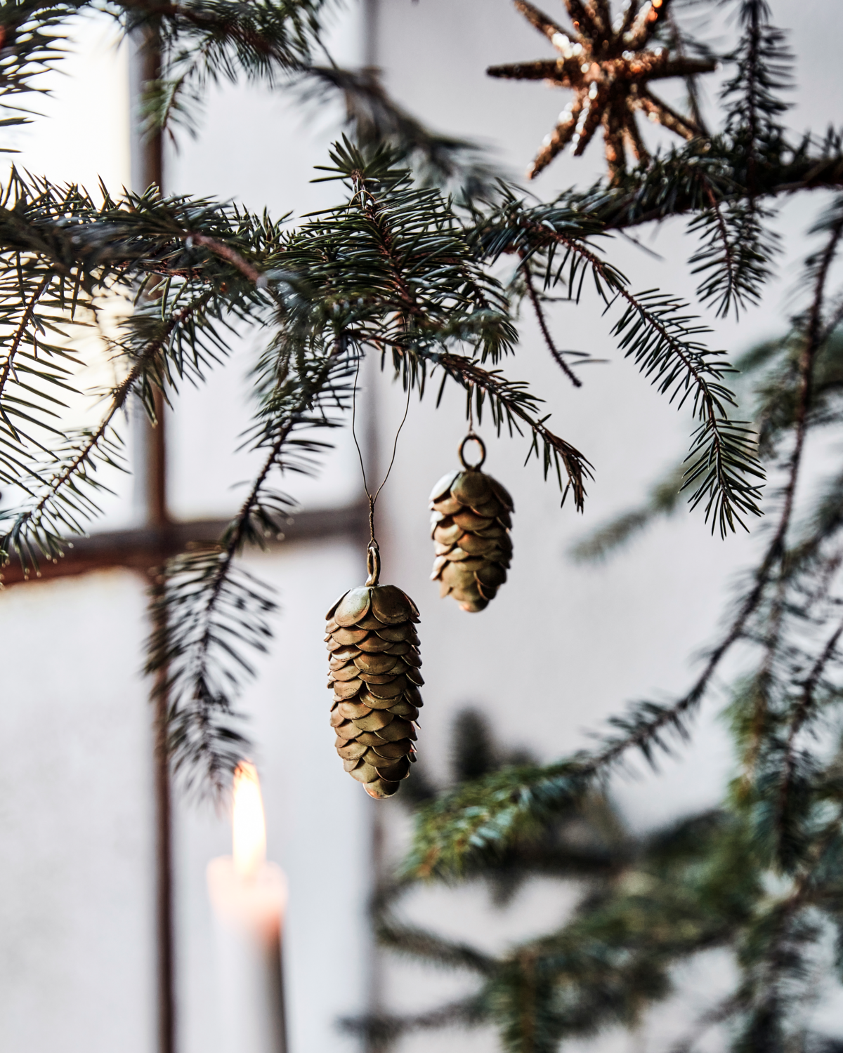 Christmas ornaments, Cones, pair, Gold