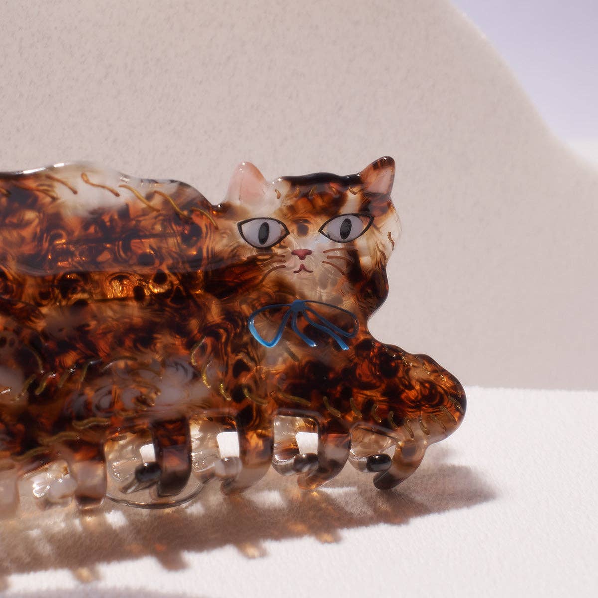 WINONA IRENE - Calico Kitty Cat Hair Claw in Cream and Tortoise Shell
