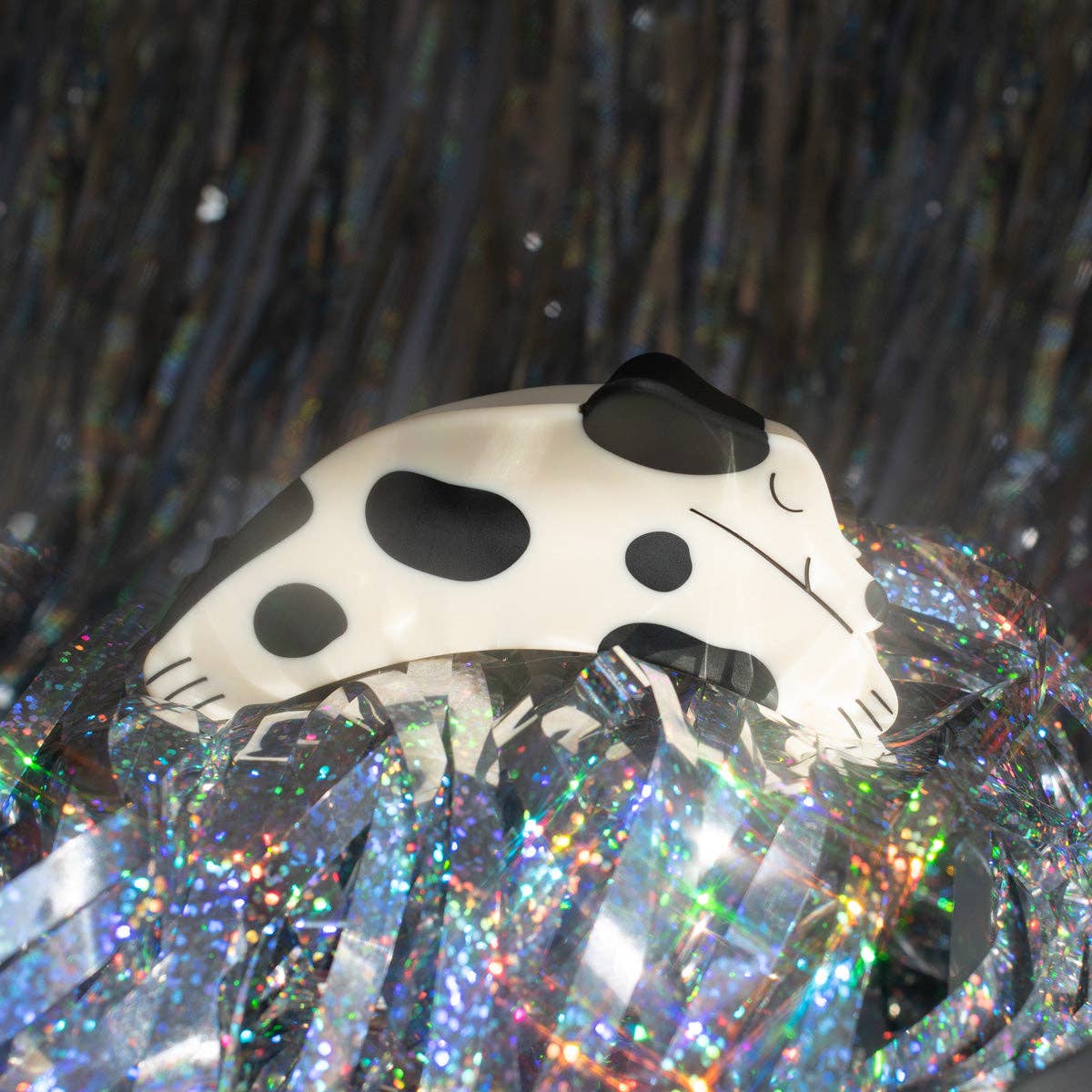 WINONA IRENE - Black and White Matte Acetate Puppy Dog Hair Claw Accessory