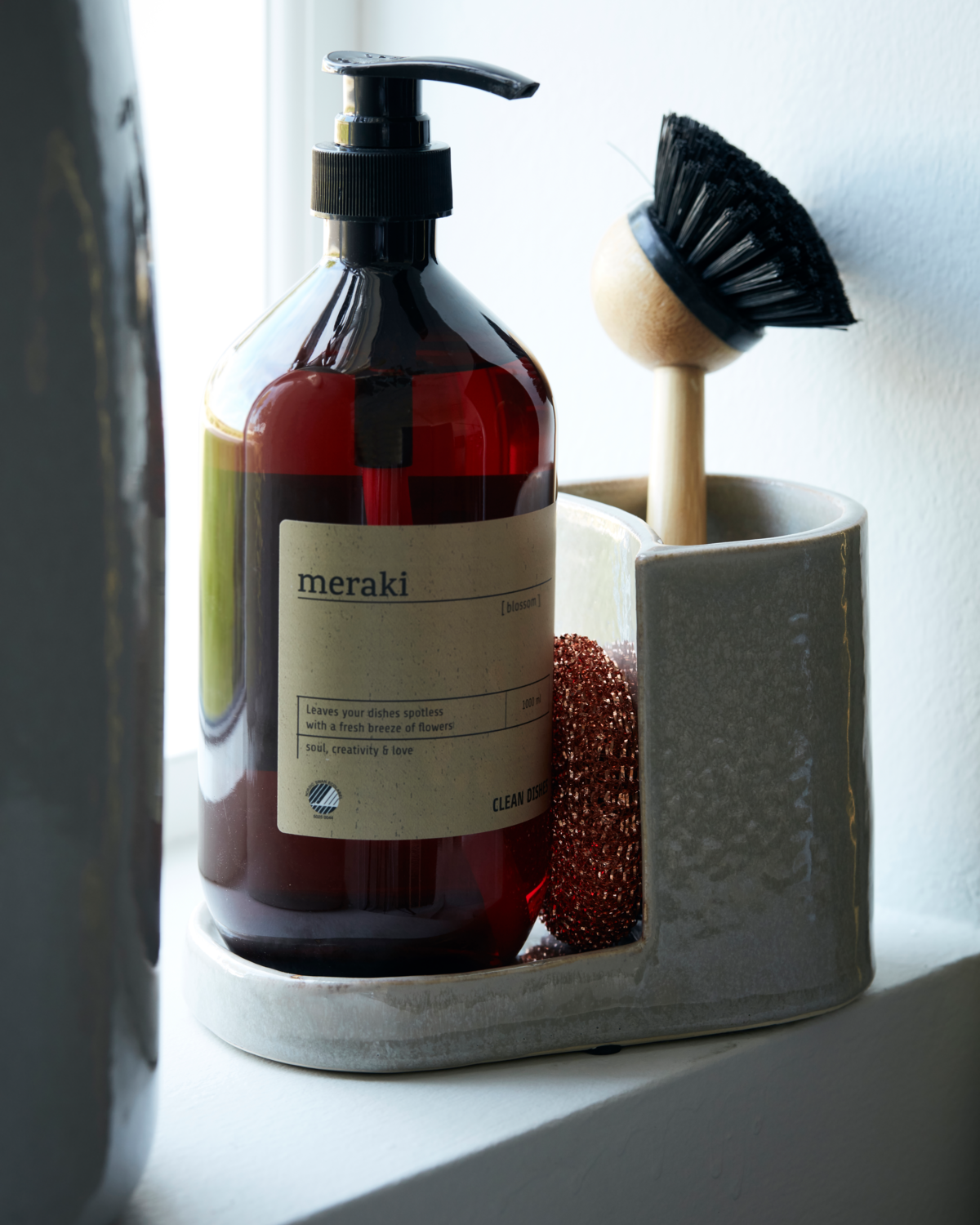 Sink Tidy, Brush and soap holder, small, Datura, Shell grey