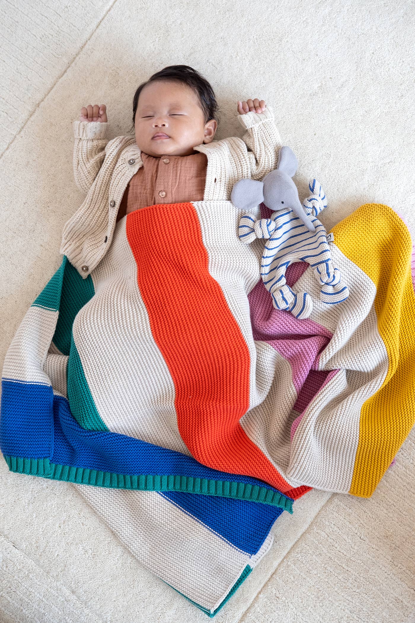 Sophie Home Ltd - Cotton Knit Stroller/Pram Baby Blanket: Striped Rainbow