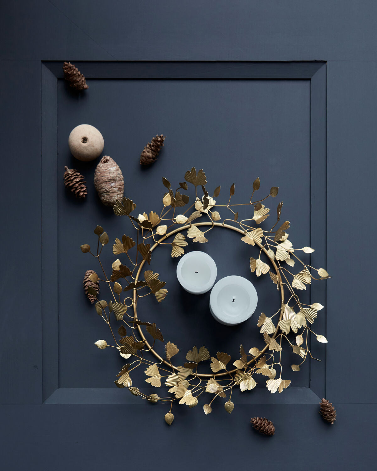 Wreath, Twigs, Brass Finish