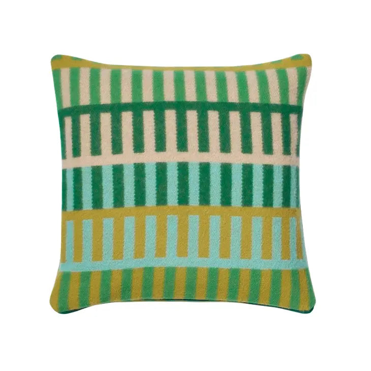 Shiel woven cushion - green