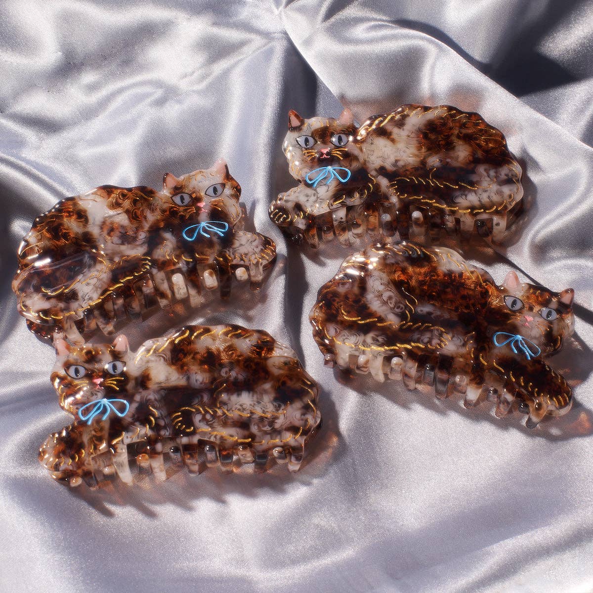 WINONA IRENE - Calico Kitty Cat Hair Claw in Cream and Tortoise Shell