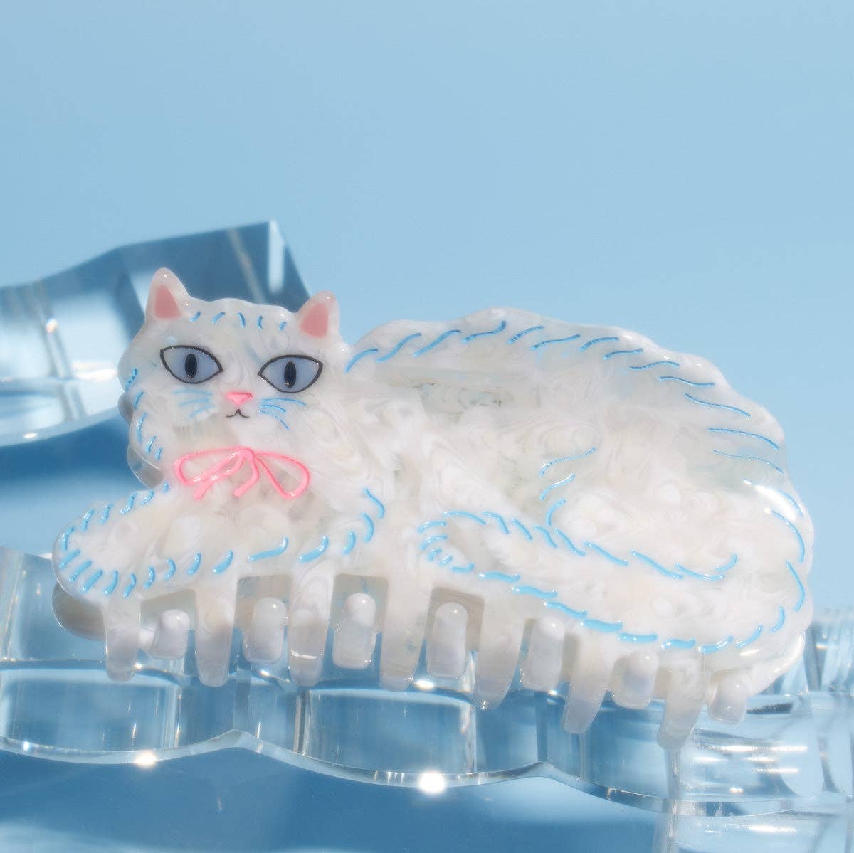 WINONA IRENE - Pretty Kitty White Persian Cat Hair Claw with Pink Bow